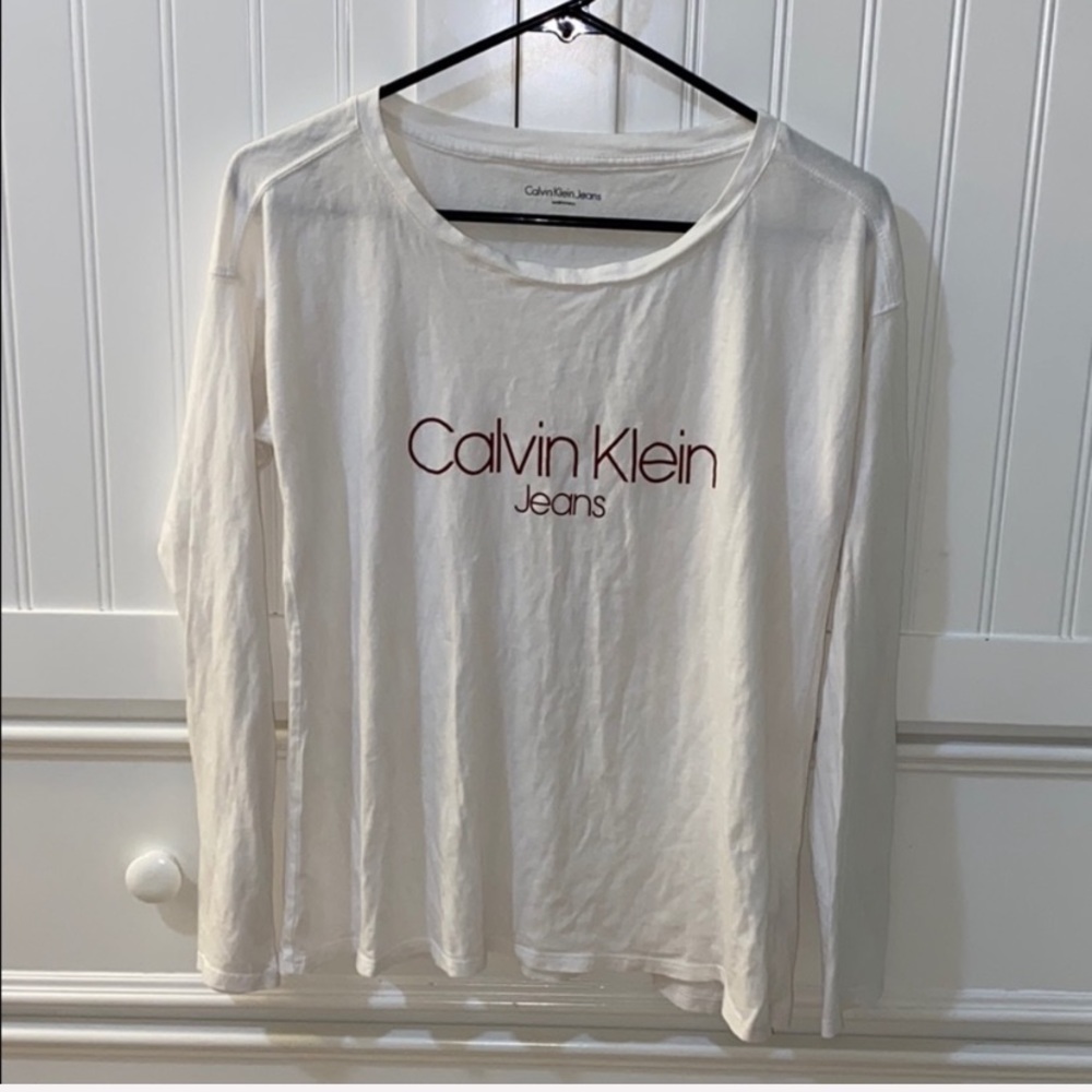 •Women’s Calvin Klein Jeans Long Sleeve Tee